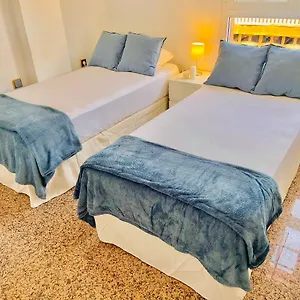 Encantadora Habitación Privada Cerca Del Mar Habitación en casa particular Málaga